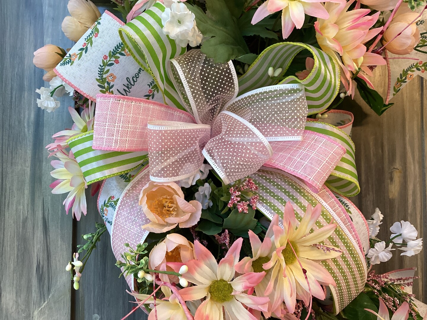 Spring Wreath, Spring/Summer Wreath, Spring Wreath with Bow, Daisy