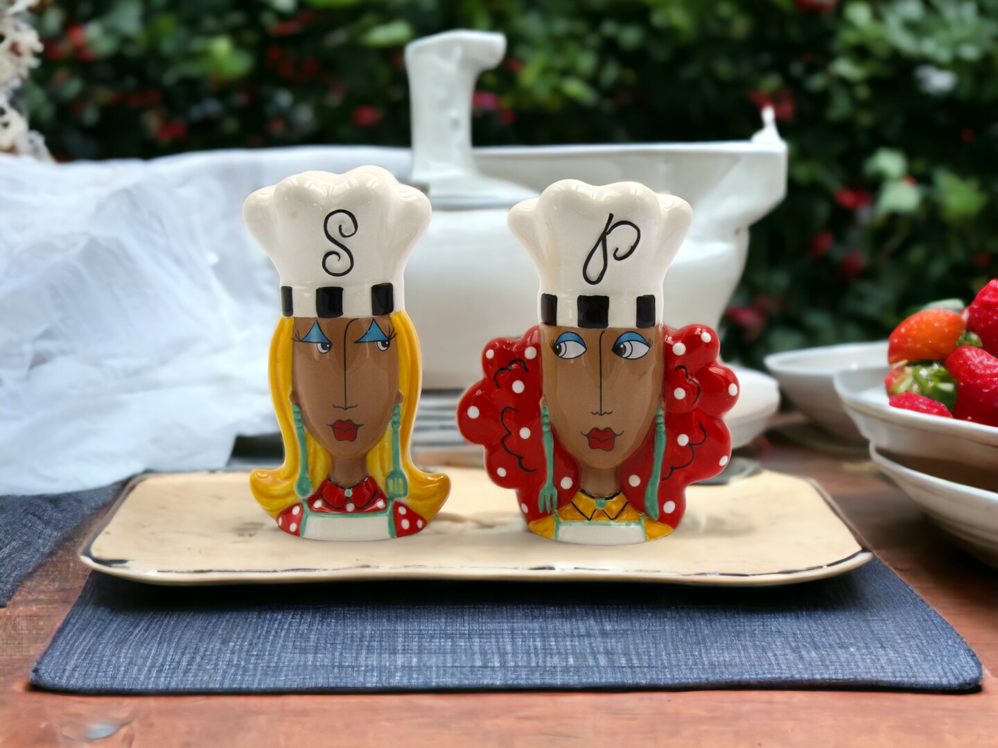 Ceramic African American Lady Chef Salt and Pepper Shakers, Home D&#xE9;cor, Gift for Her, Mom, Friend, or Coworker, Kitchen D&#xE9;cor