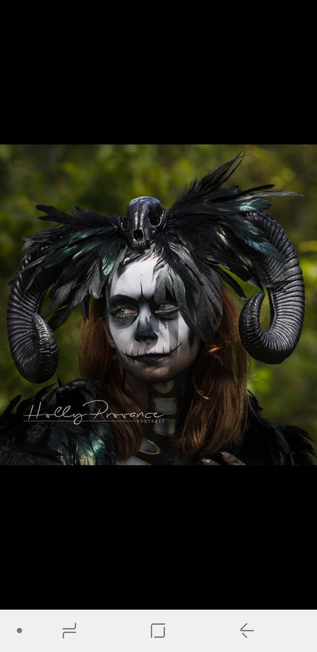 Skull offers horns, skull, oddities, Halloween headband, Gothic headband, feather horns