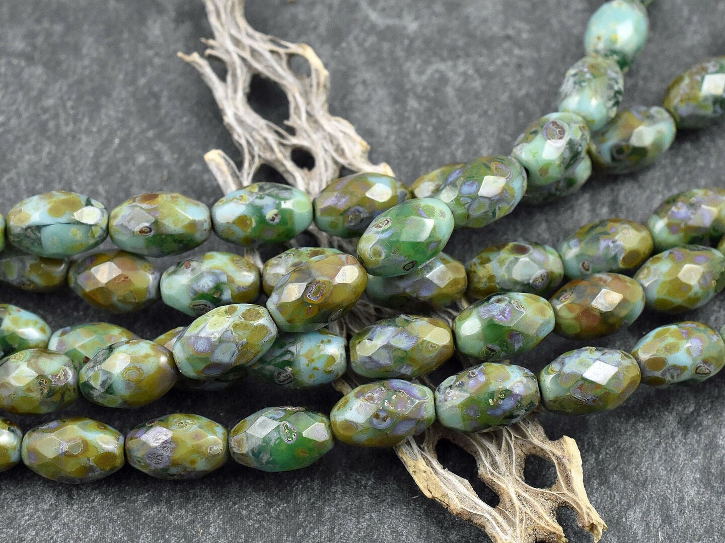 *15* 12x8mm Mottled Green Picasso Fire Polished Oval Beads
