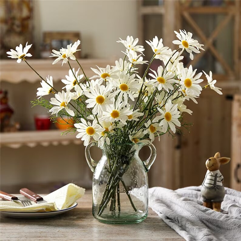 6pcs Plastic Artificial Daisy Flowers, Suitable For Living Room