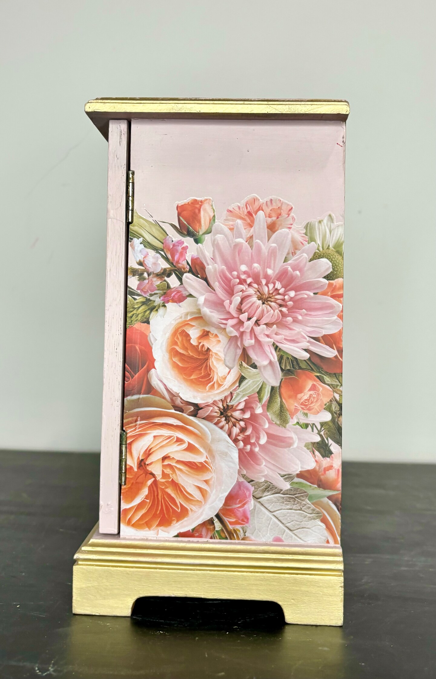 Painted deals Vintage Pink and Gold Jewelry Box