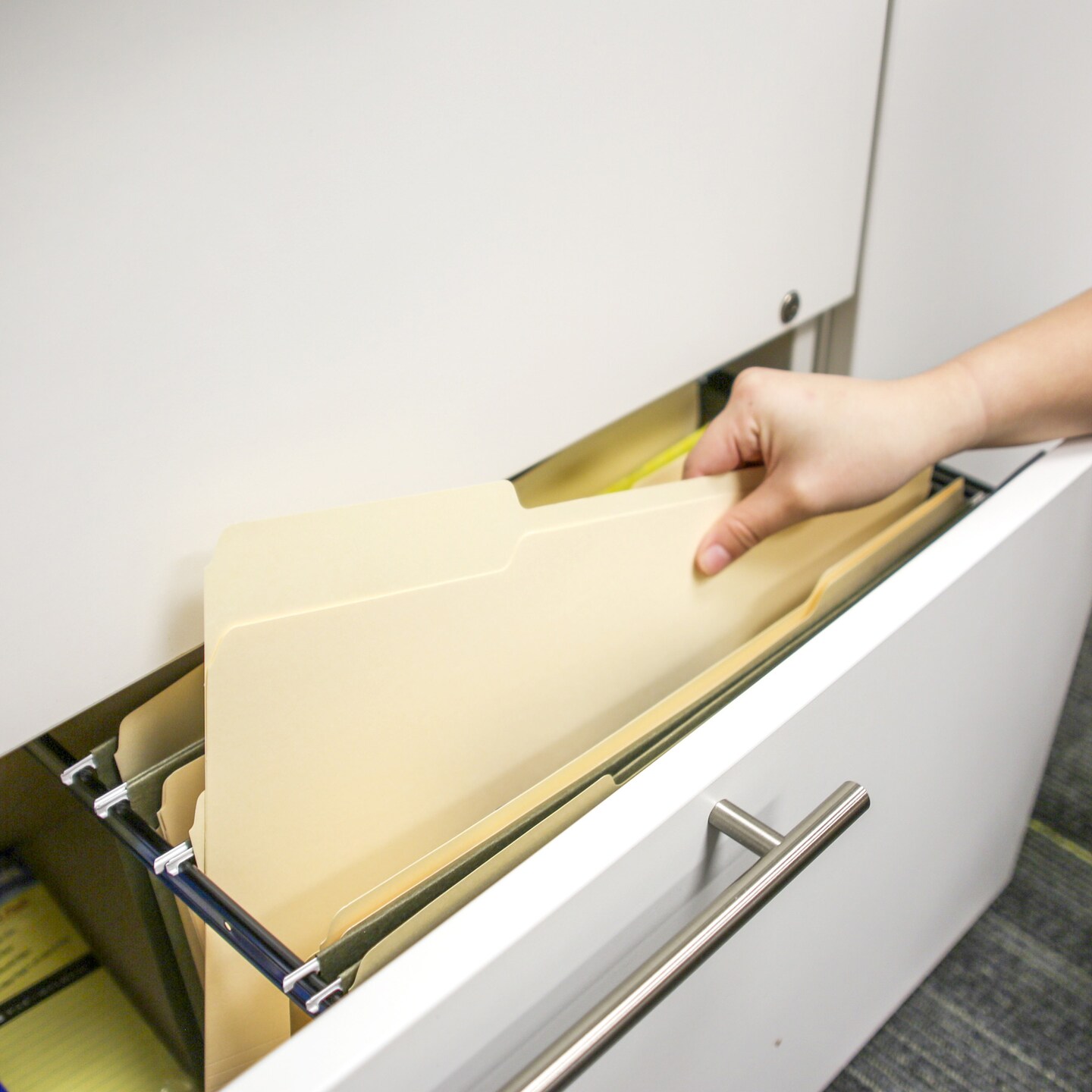 BAZIC Manila File Folder 1/3 Cut Legal Size (100/Pack)