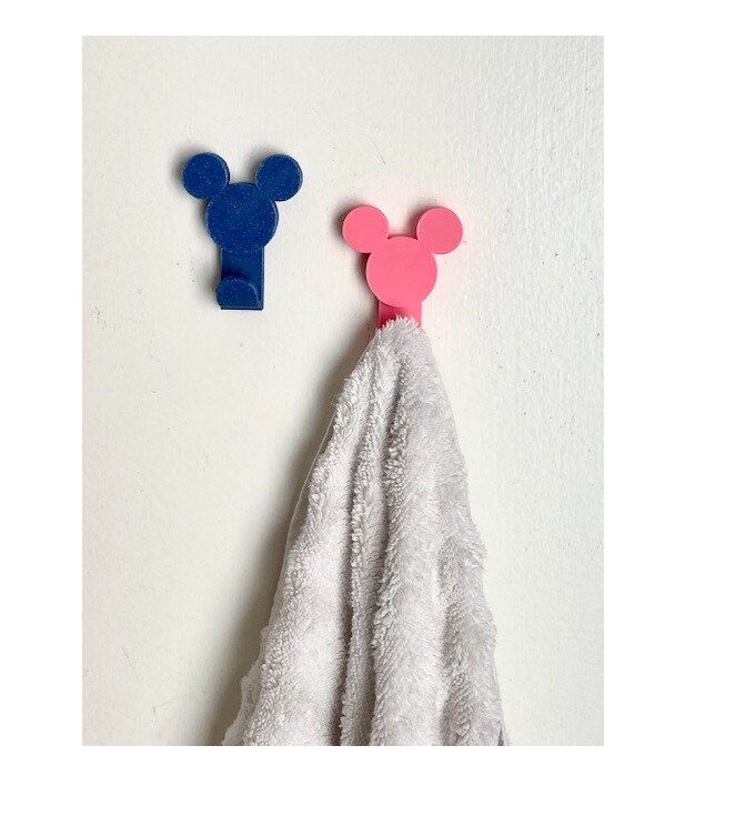 Small Mouse Head Decorative Magnetic Hook for for Hanging in Cruise Ship Cabins, Refrigerators, Desks, Whiteboards product 2
