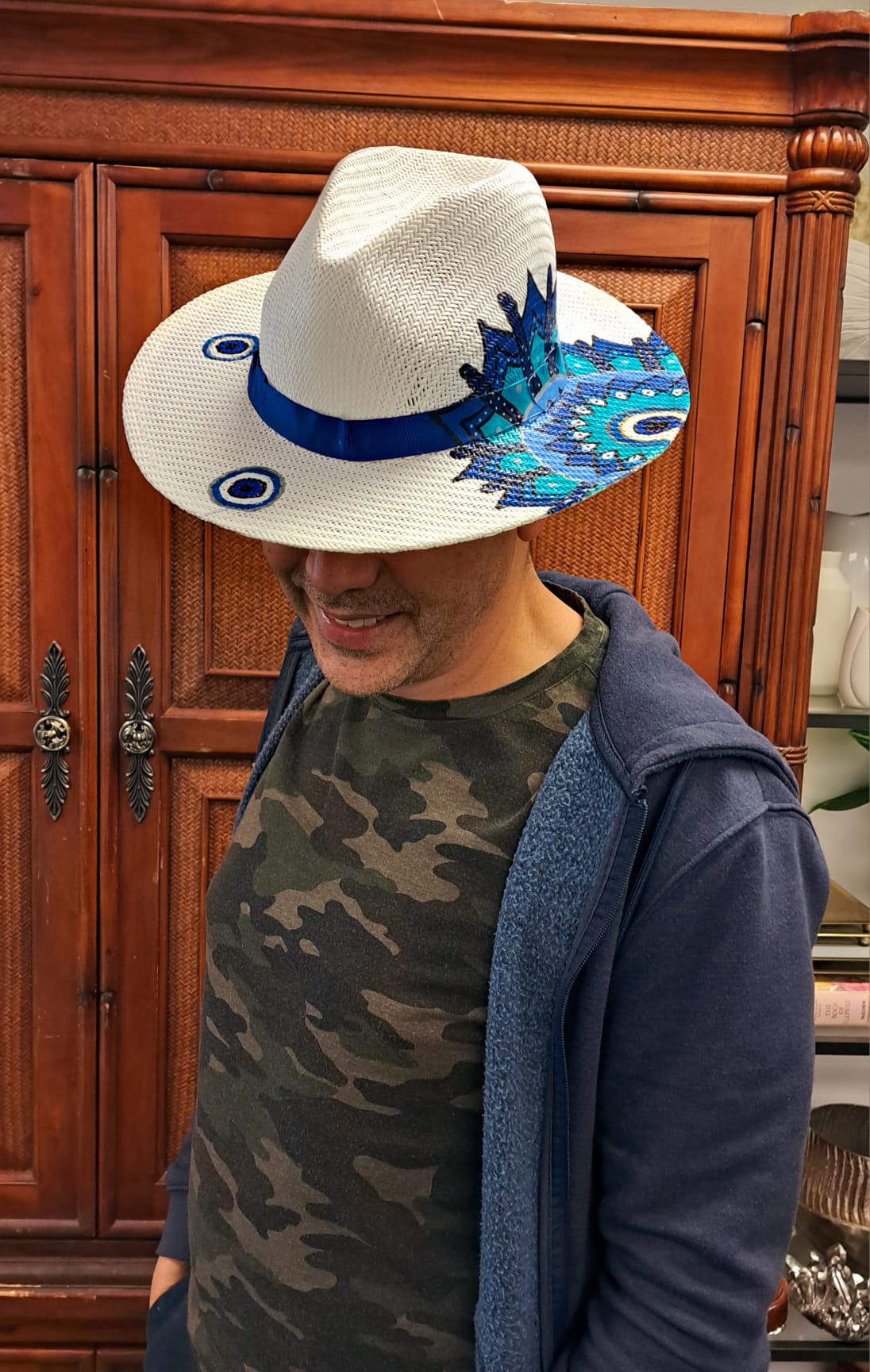 Boho White Straw Hat – Handcrafted with Blue Mandala and  display picture 1