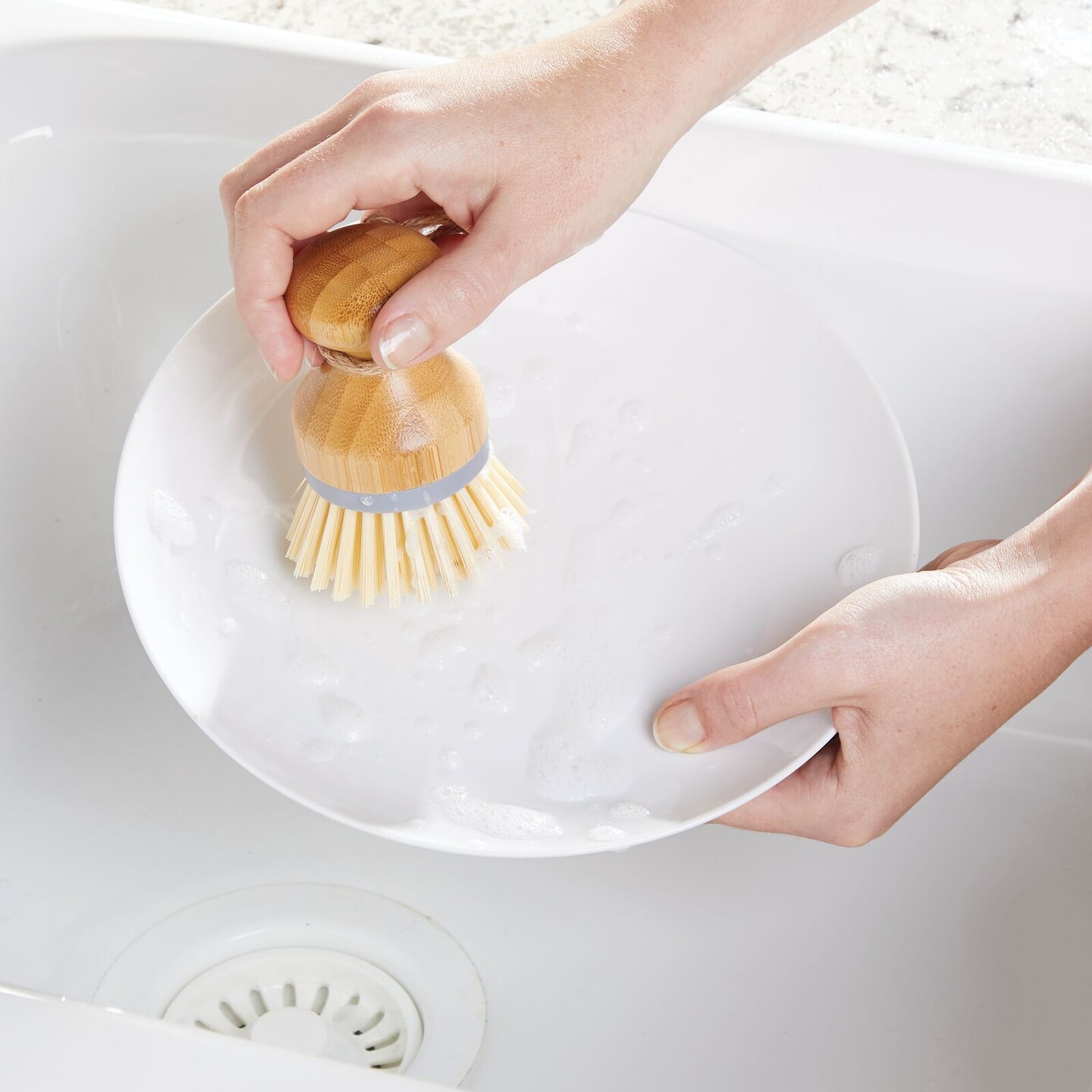 mDesign Bamboo Mini Kitchen Palm Dish Scrubber Brush with Holder -  Cream/Natural