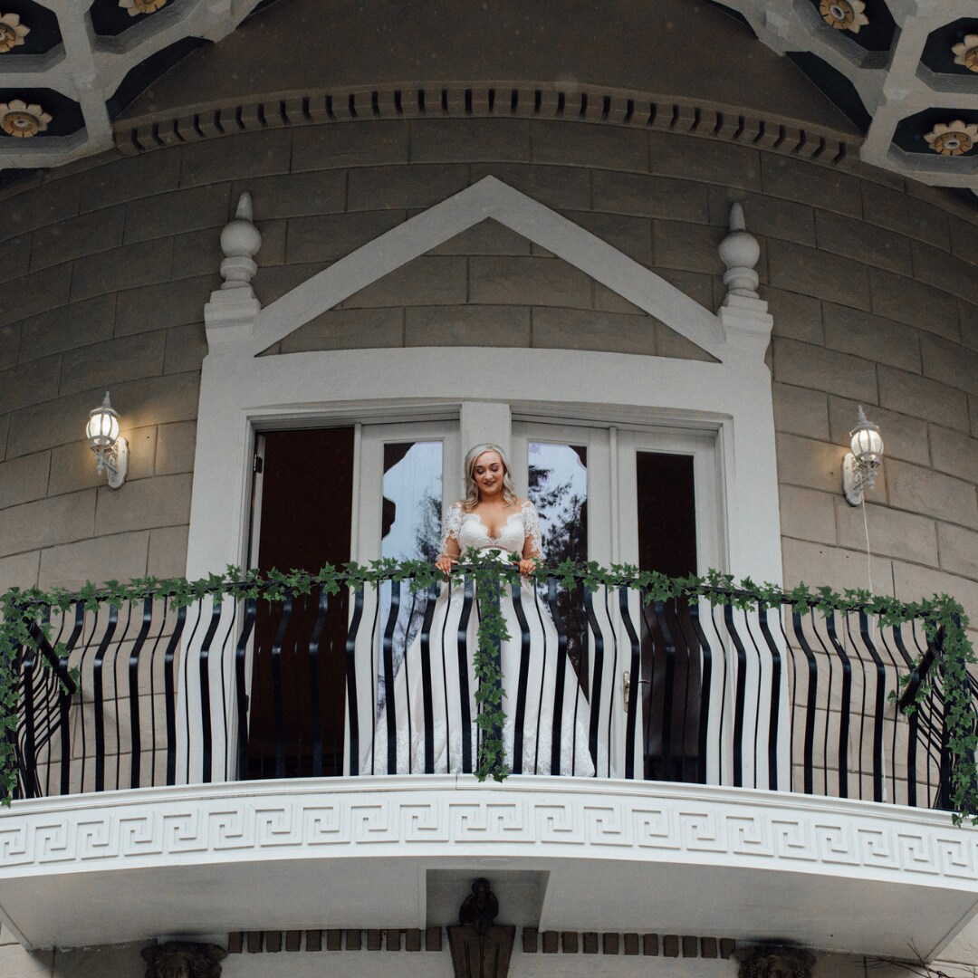 6-Foot English Ivy Garland - Premium Silk Variegated Green & White Ivy, Realistic Artificial Vine for Home & Office Decor, Hanging Accent - Floral Home by Artificial Flowers