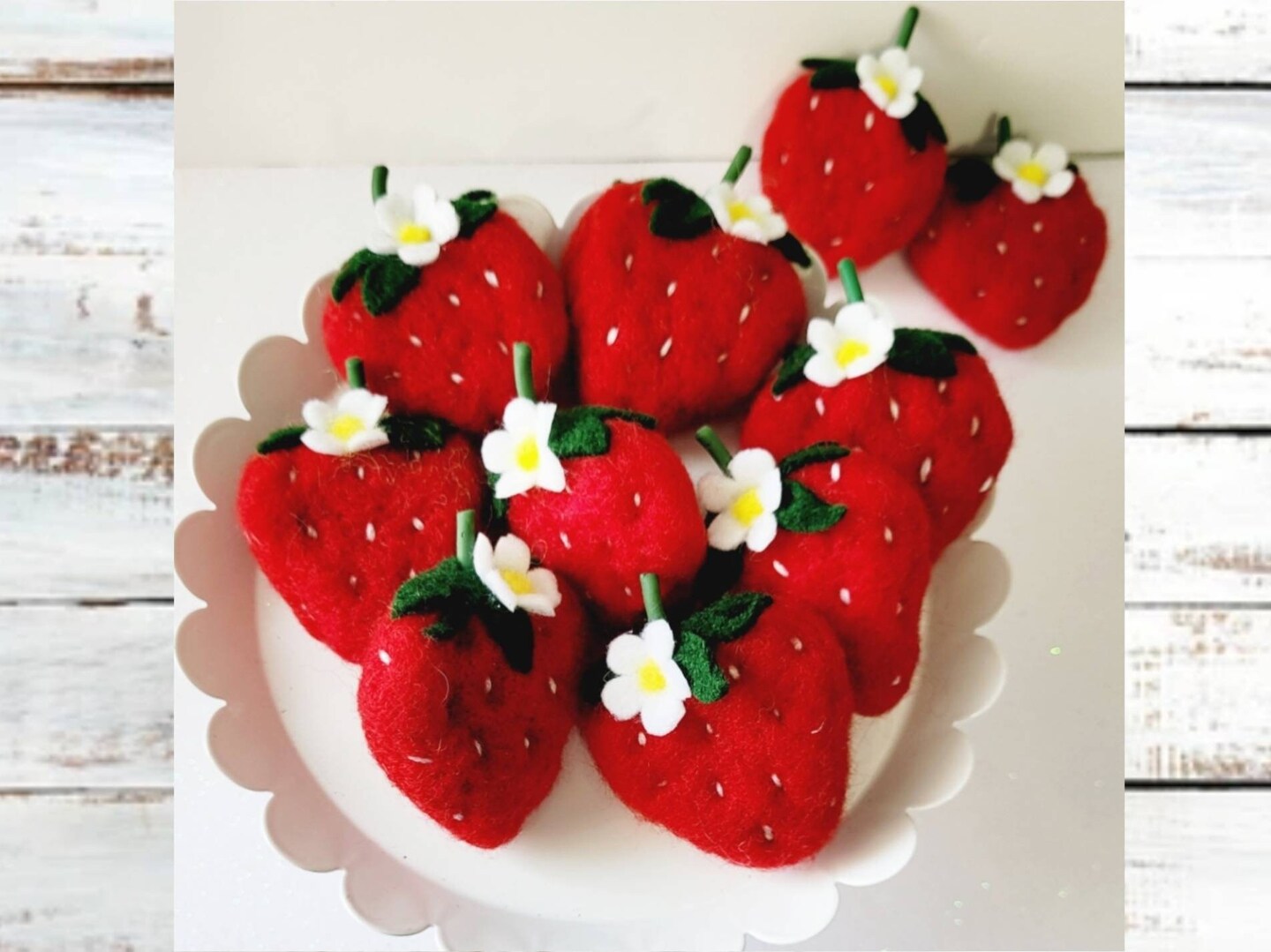 Red Strawberry decor, Summer Wreath Attachment, Needle Felt, Wool