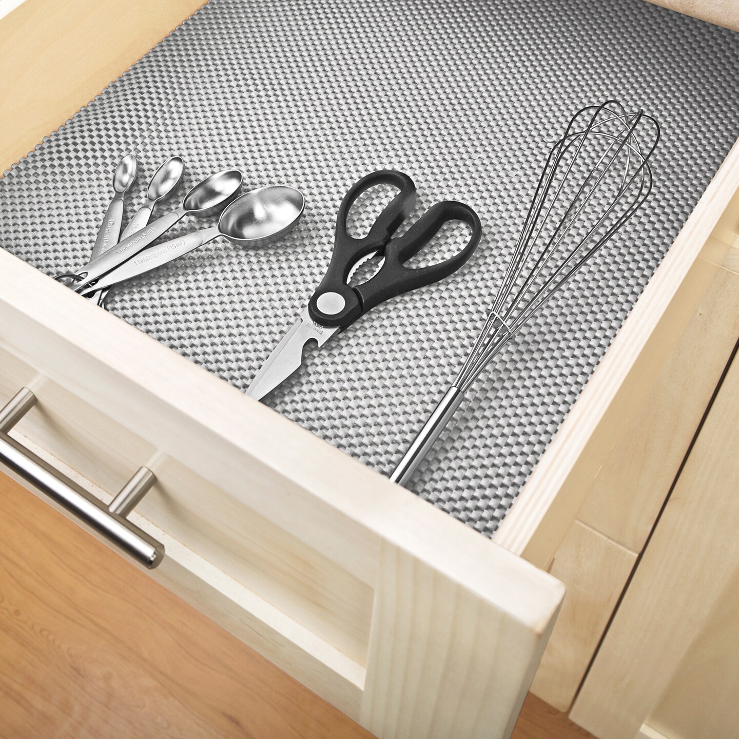 Smart Design Premium Grip Shelf Liner - 18 Inch x 8 Feet - Cool Gray