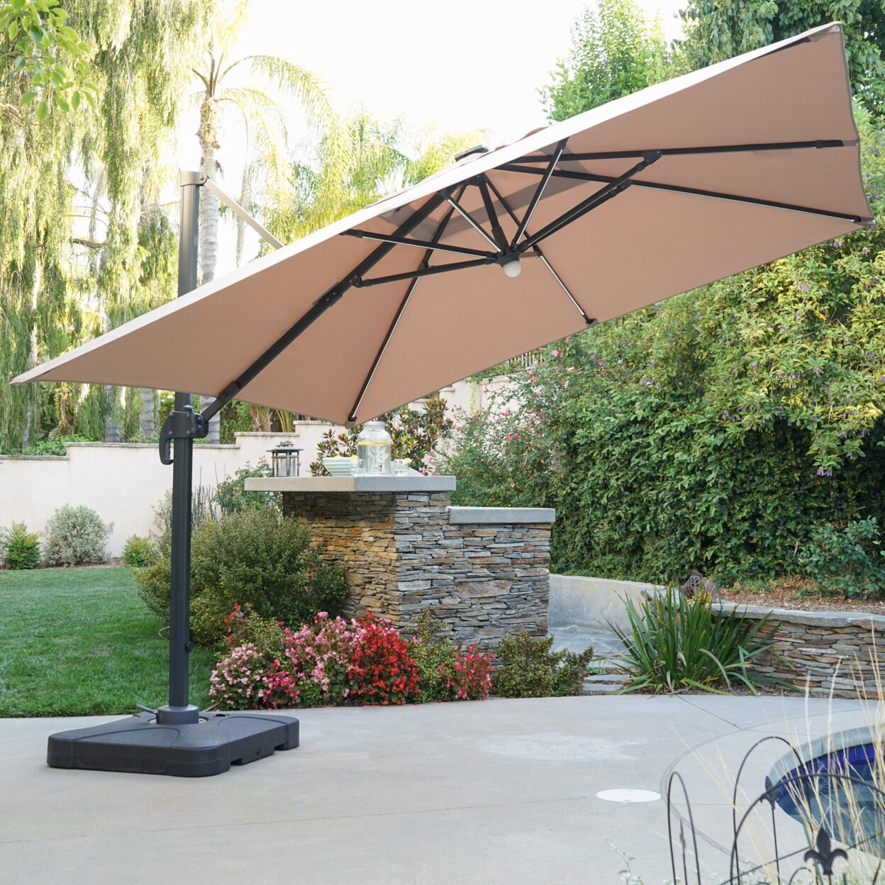 GDFStudio Sonoma Outdoor Water Resistant Canopy Umbrella with Solar Light Stip