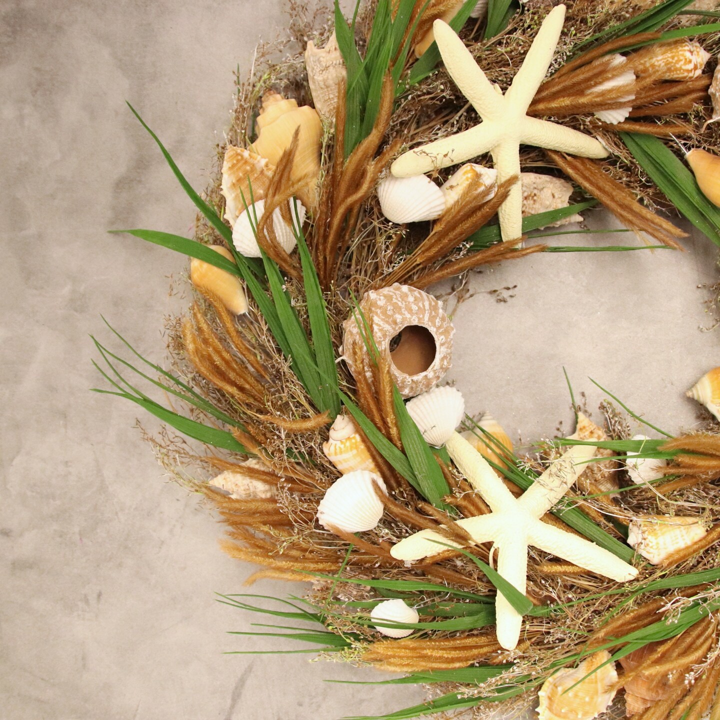 Shell Arrangement Wreath