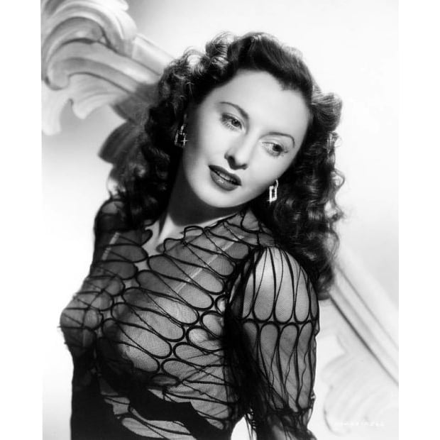 Posterazzi Barbara Stanwyck - Sheer Top Photo Print (8 x 10) - Item  DAP12542