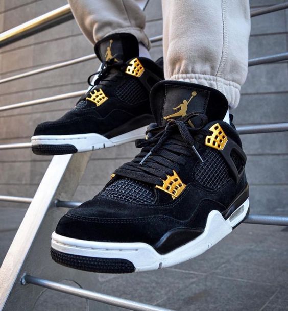 Jordan 4's black and gold online