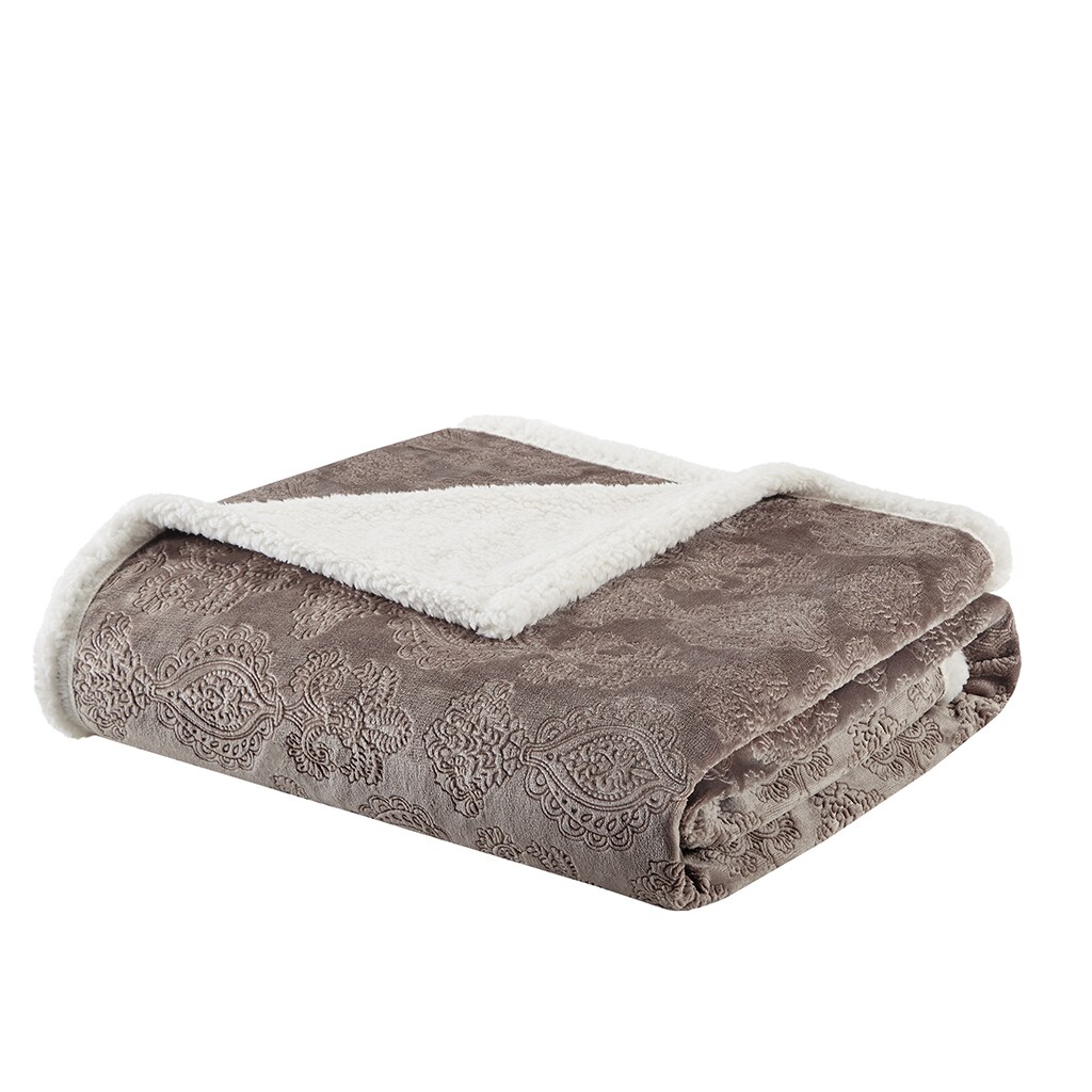 Gracie Mills   Villarreal Oversized Plush Throw Blanket - GRACE-6507