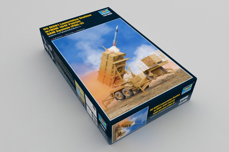 Trumpeter  1/35 M901 W/MIM-104F PATRIOT SAM (PAC-3) 1/35 Plastic Model