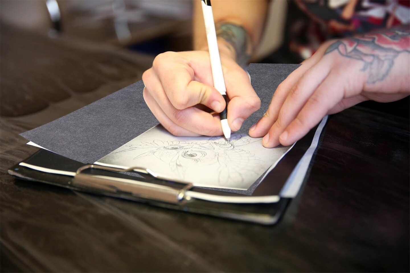 100 Sheets Black Carbon Transfer Tracing Paper for Wood, Paper, Canvas and Other Art Surfaces (9 x 13 Inches)