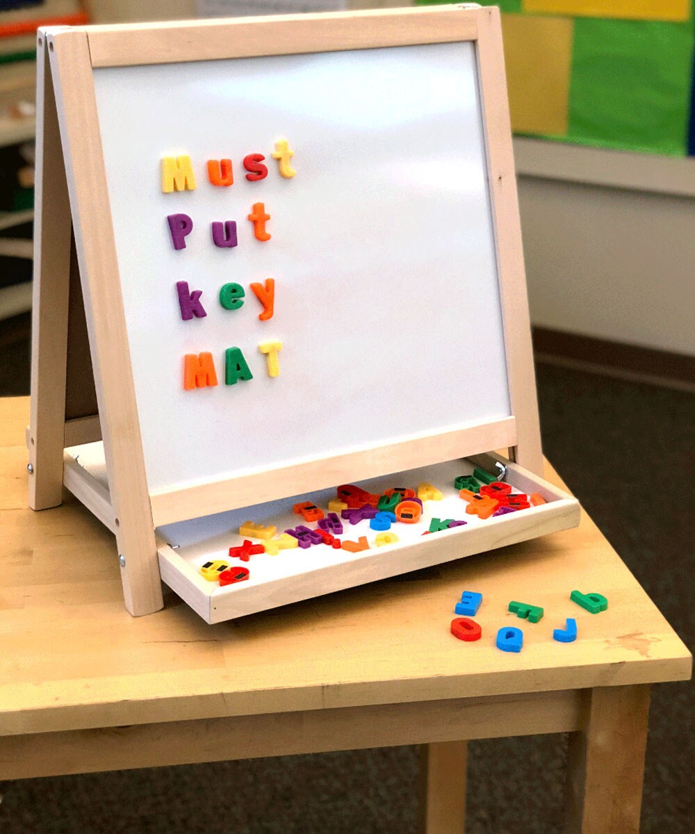 Magnetic Table Top Easel