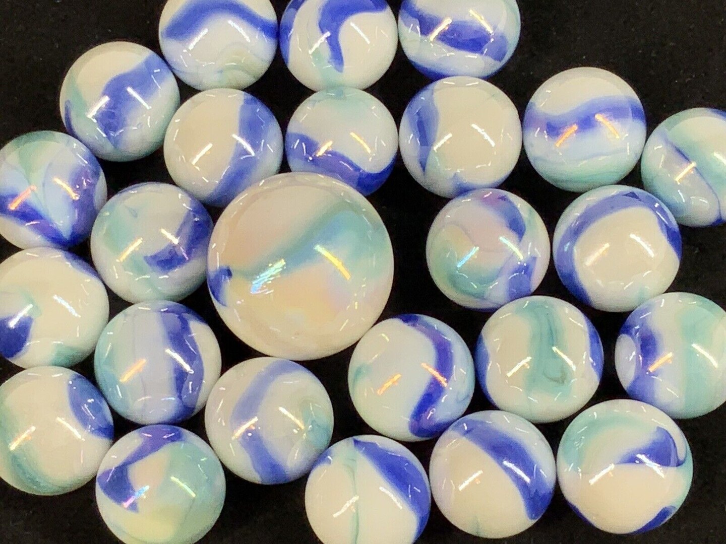 25 Glass Marbles TIGER SHARK iridescent White Blue Purple Game pak Shooter Swirl