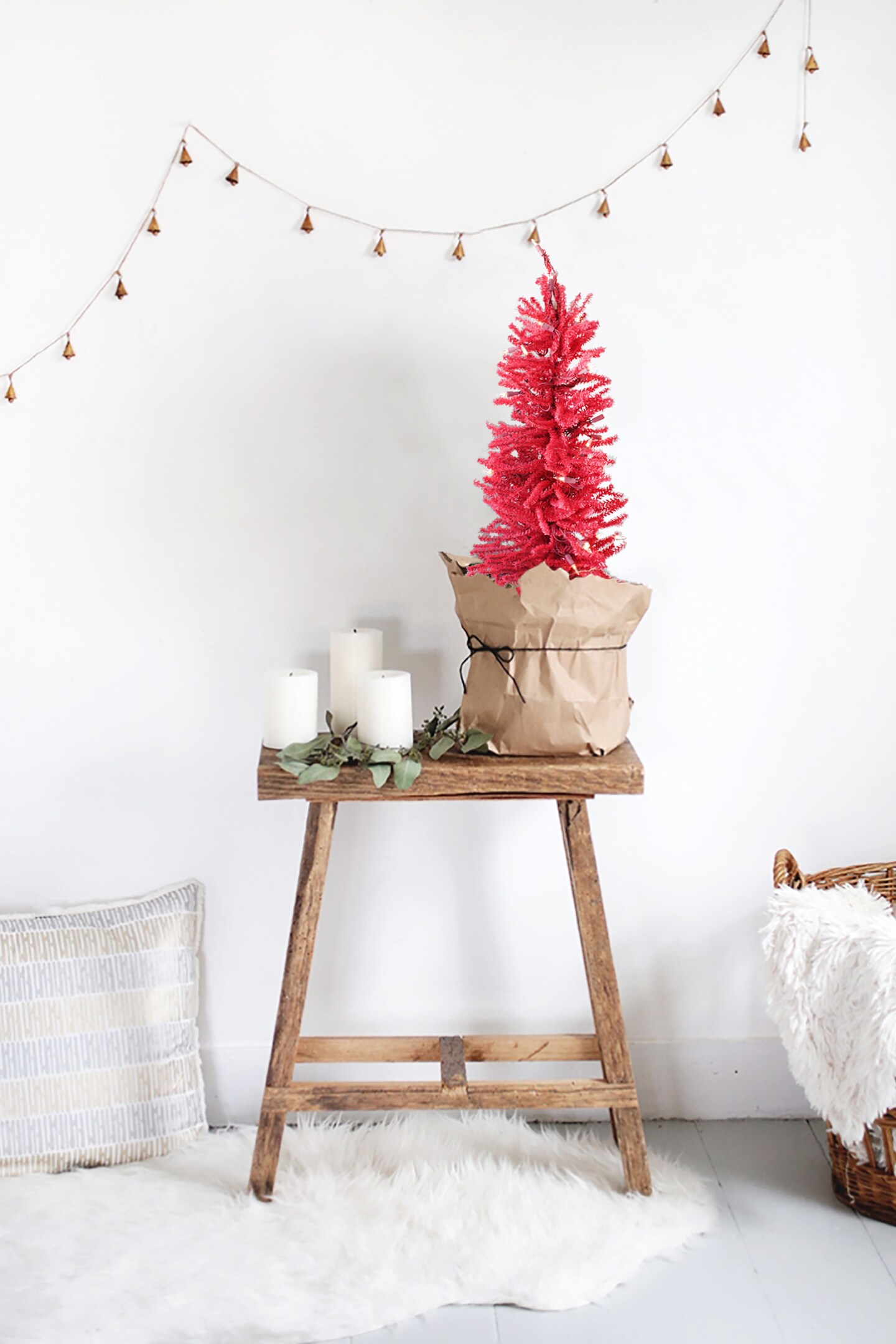 Perfect Holiday 2&#x27; Pre-lit Tabletop Christmas Tree With Burlap Base