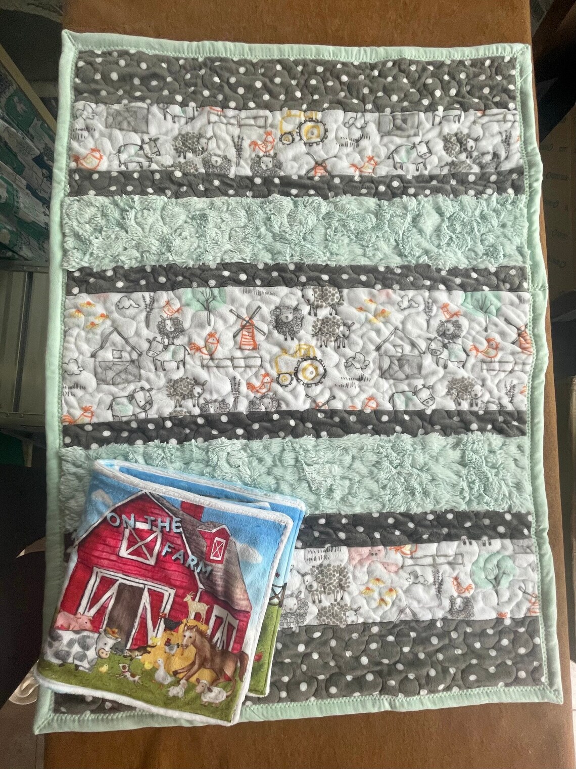 Newborn baby quilt online set