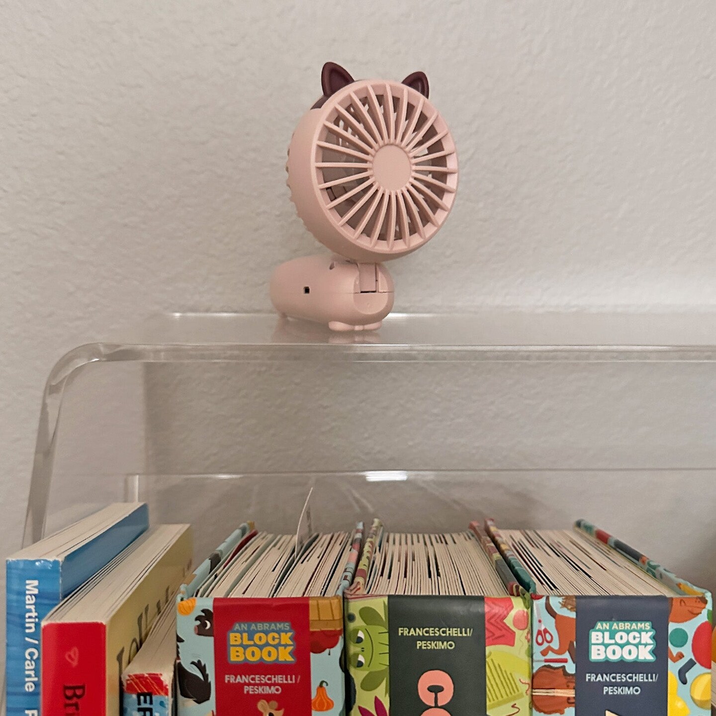 Wrapables Mini Portable Handheld and Desktop Rechargeable USB Fan, Pink Cat