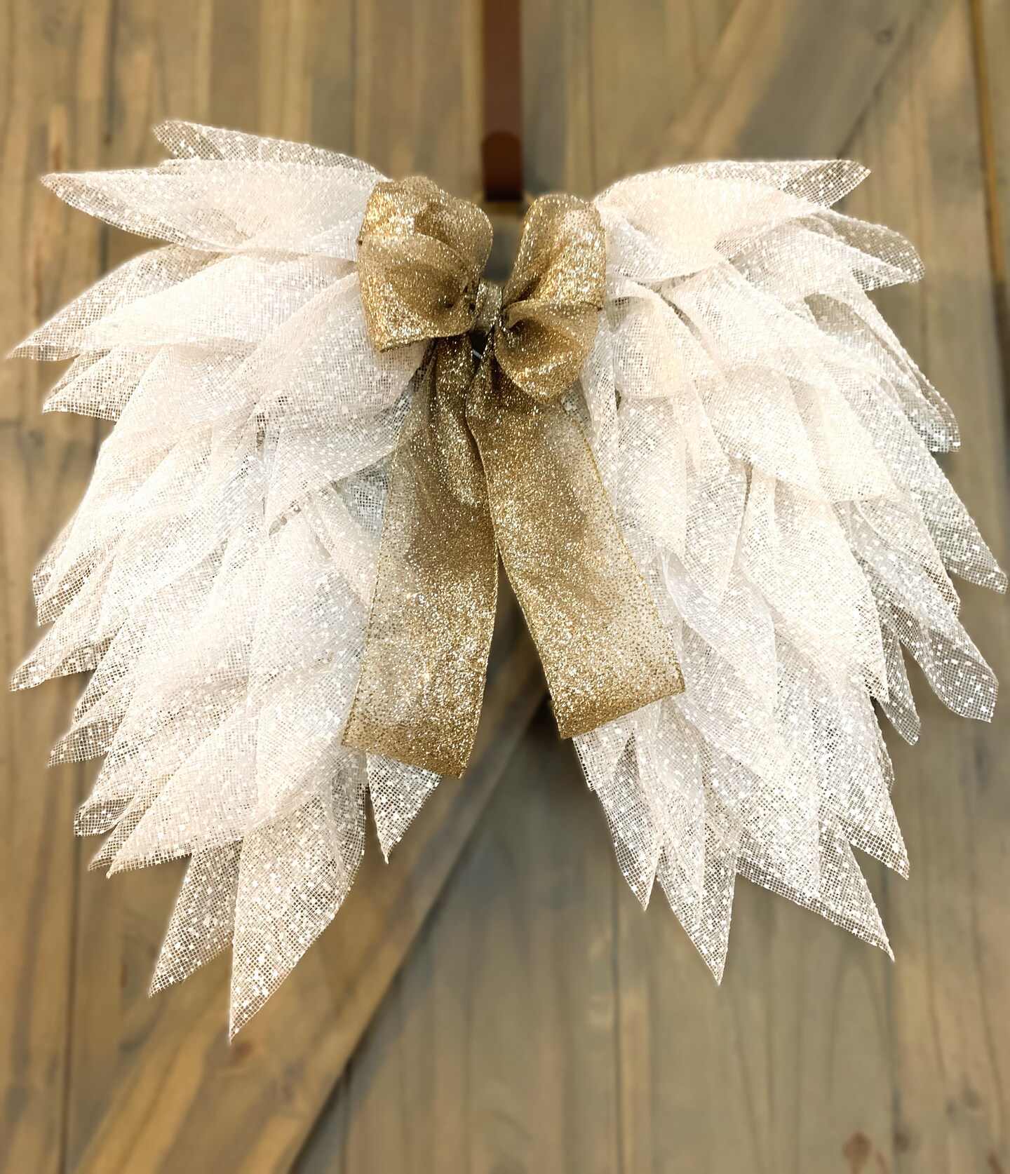 Small angel wings buy wreath