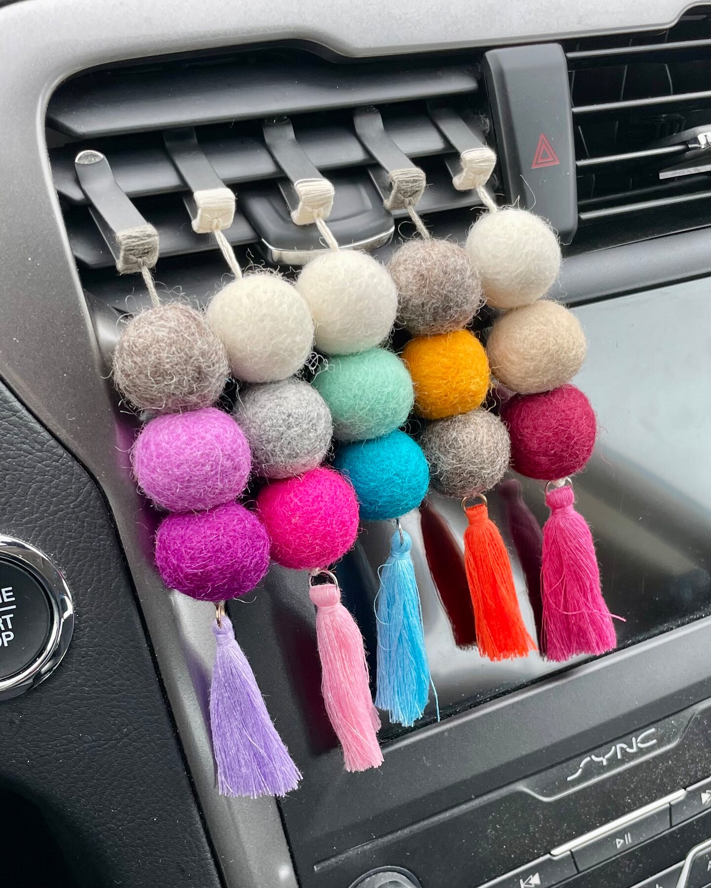 reusable wool car diffuser for essential oil, felt balls and tassel, car  vent diffuser, fragrance for small spaces car closet dresser drawer