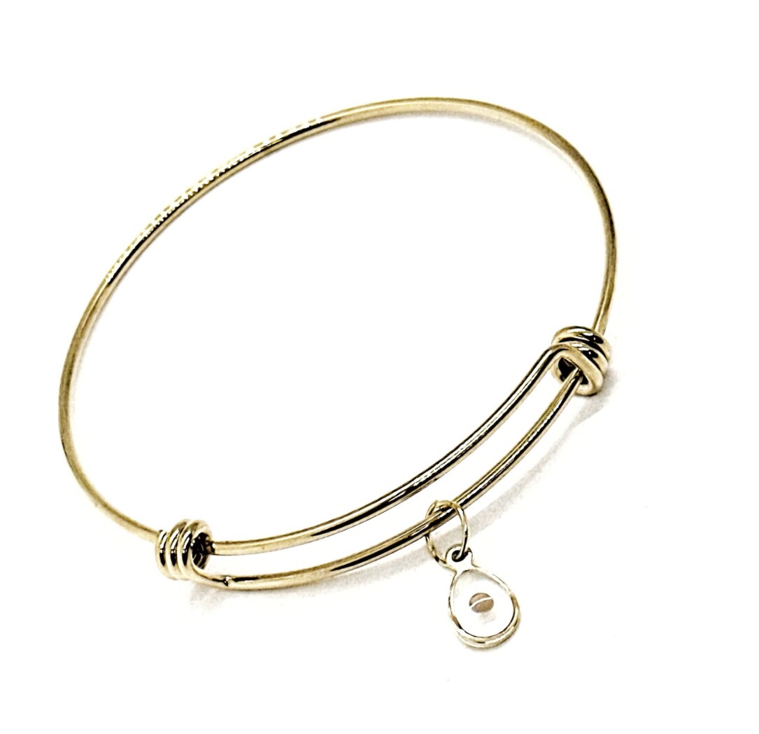 Mustard Seed Goldtone Teardrop Charm Bracelet, Mustard Seed