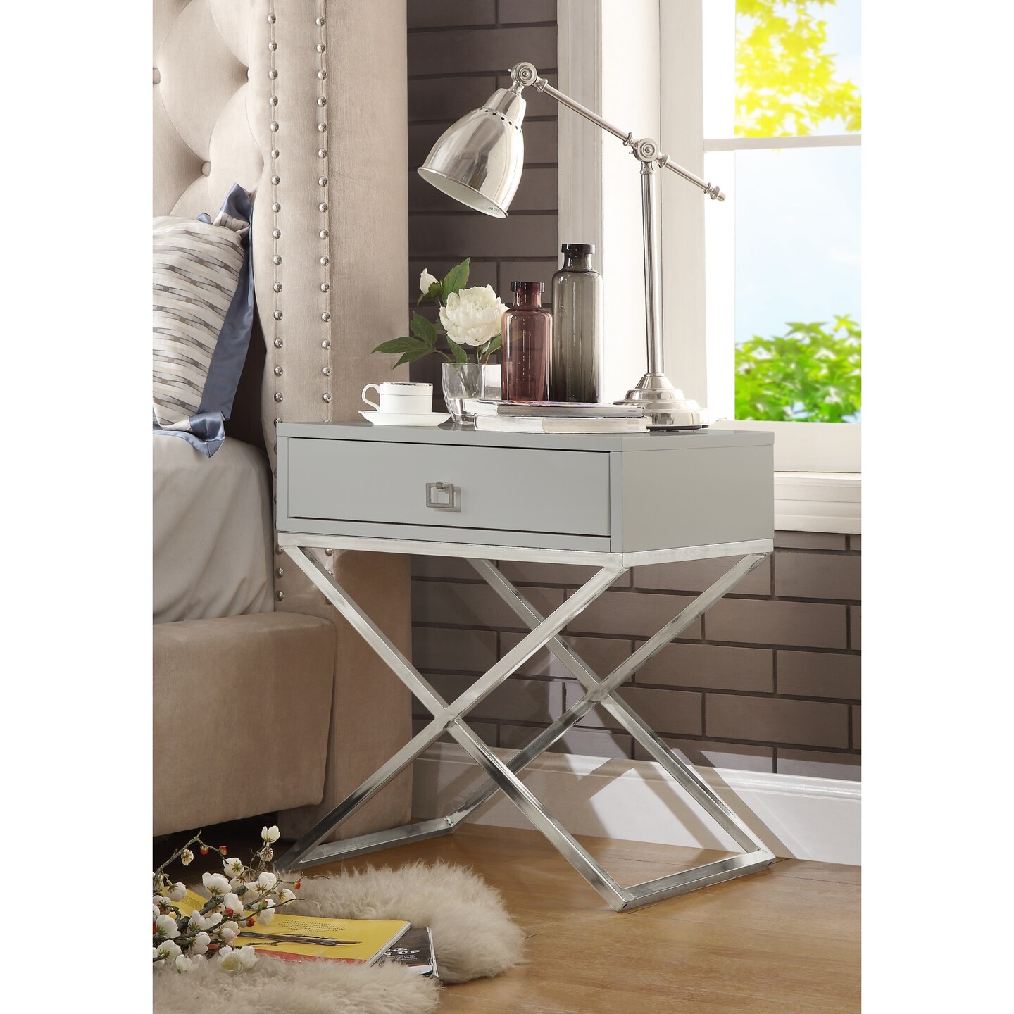 Laila Modern Square Lacquered Metal X-Leg Side/Accent Table/ Nightstand