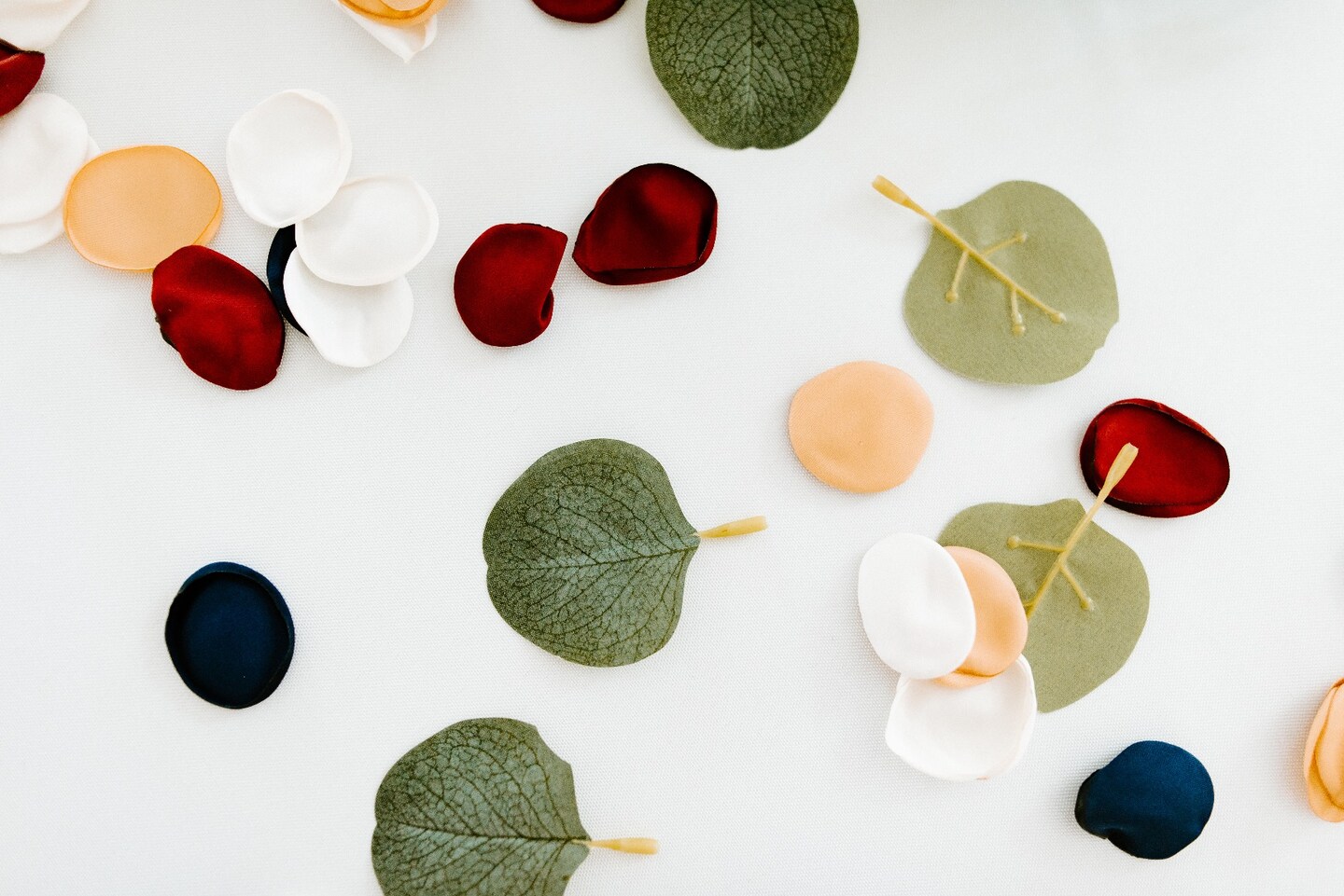 400PCS Silk Rose Petals Navy Blue Burgundy Wedding Supplies Flower Girl Basket Table Aisle Runner Party Dinner Bridal Shower Decoration