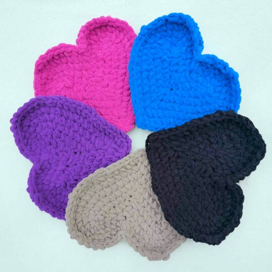 Crochet Guinea Pig Bed, Hamster Bed, Gerbil Bed, Chinchilla Bed, Reptile Bed, Small Pet Bed, Heart-Shaped Bed, Water Bottle Drip Pad product 5