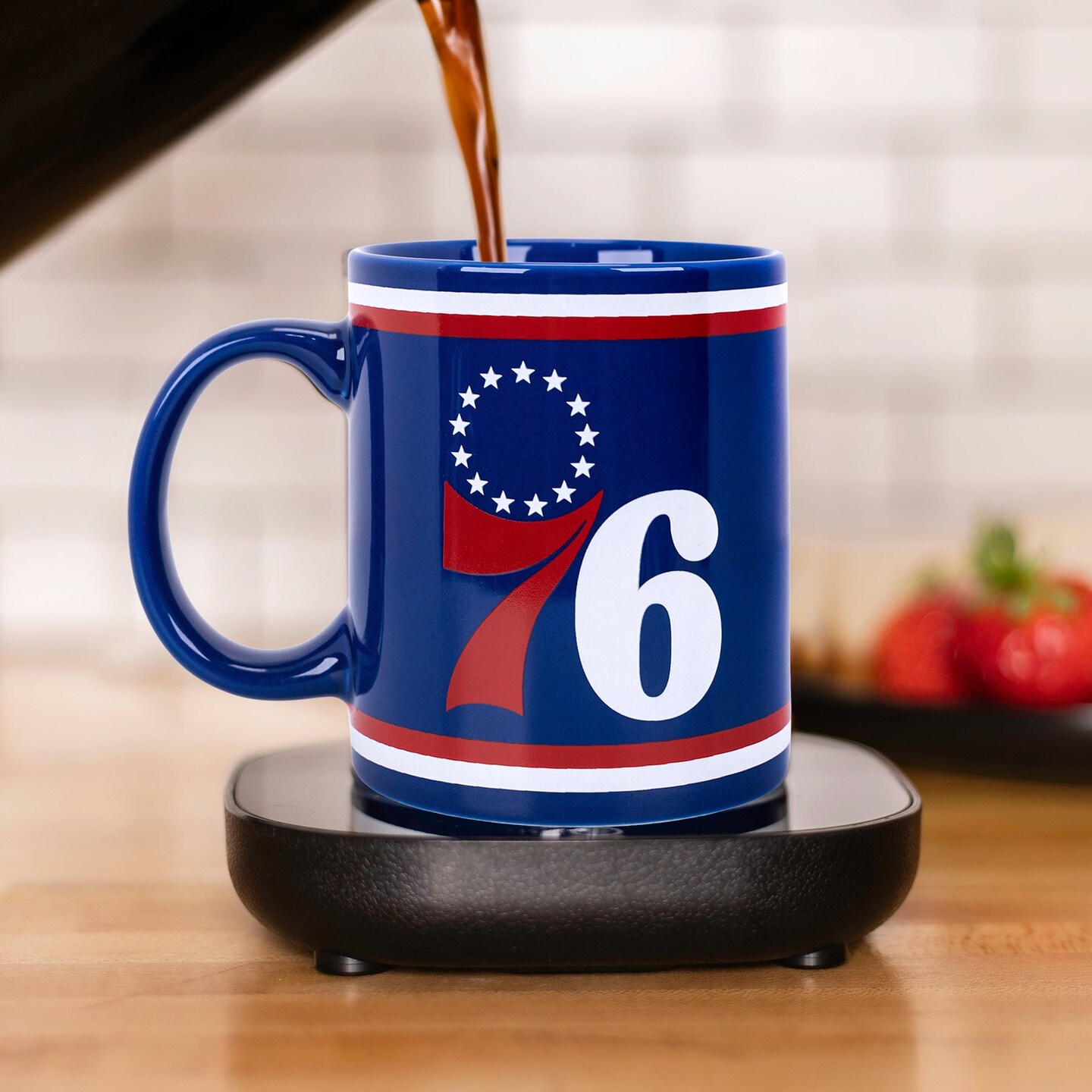 Uncanny Brands NBA Philadelphia 76ers Logo Mug Warmer Set