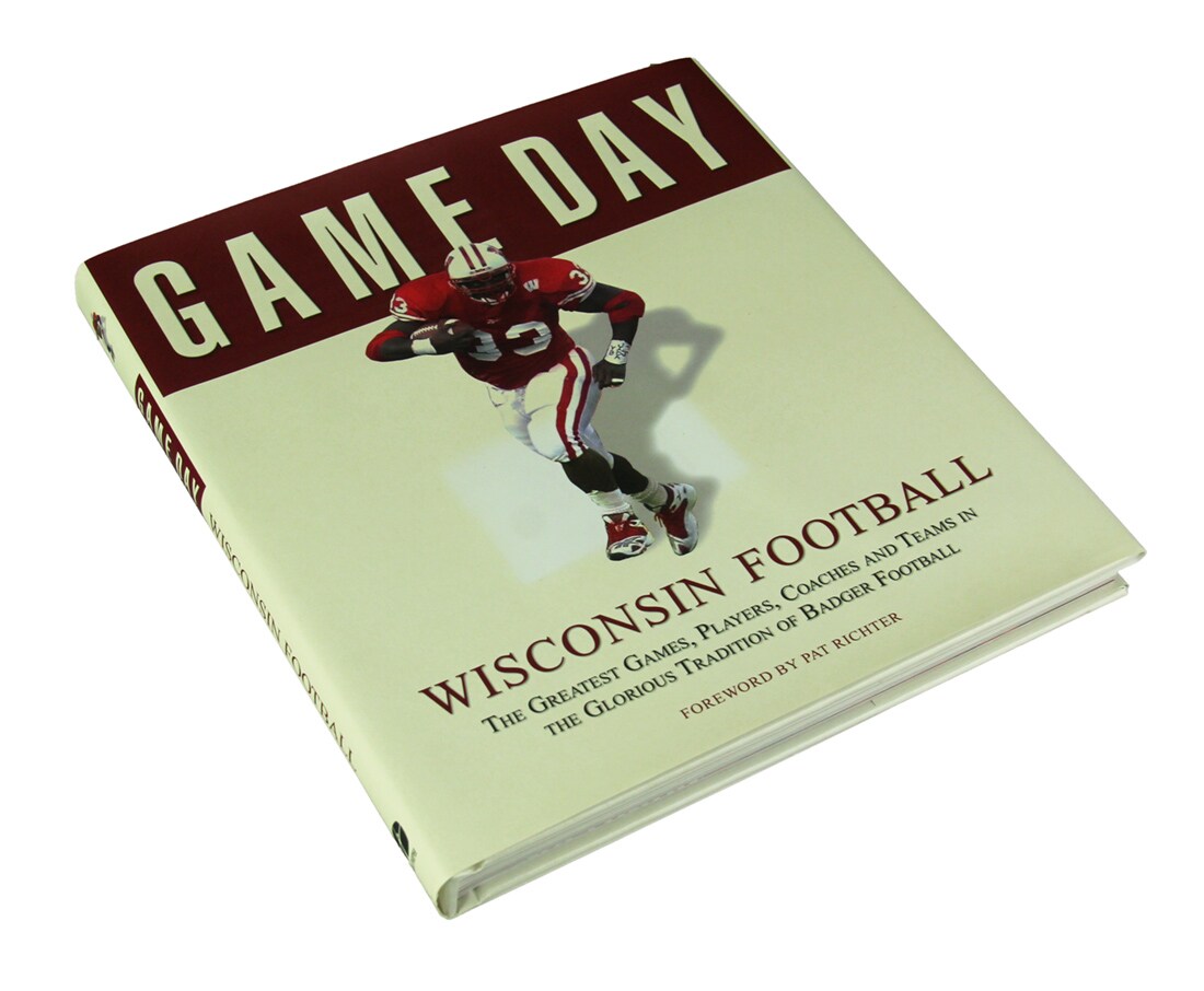 Athlon Sports Game Day: University of Wisconsin Badgers Football Reference Book