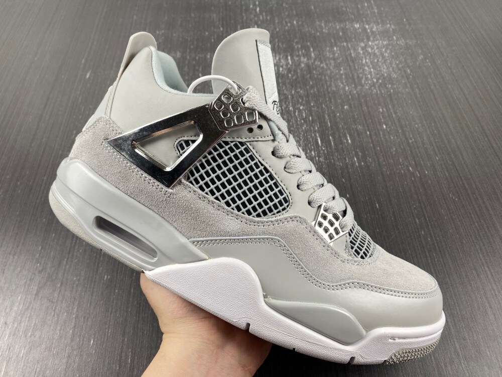 Air Jordan 4 Frozen Moments, Light Iron Ore, Sail-Neutral