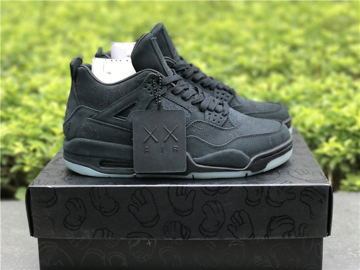 Air jordan kaws black online