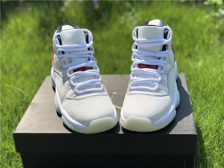 Jordan 11 platinum tint women's on sale