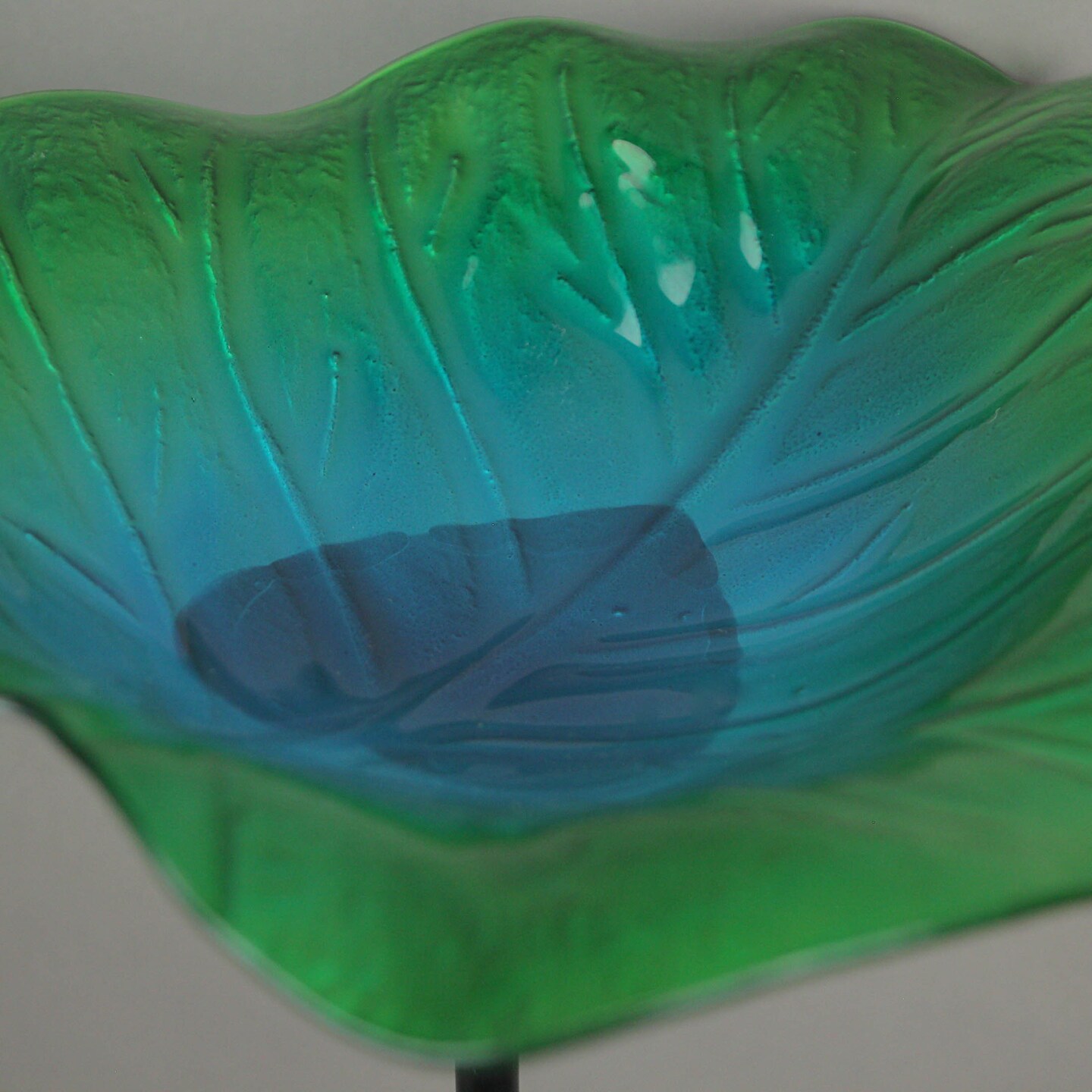 Set of 2 Green Blue Glass Leaf Bird Bath Garden Stakes Outdoor Home Yard Decor