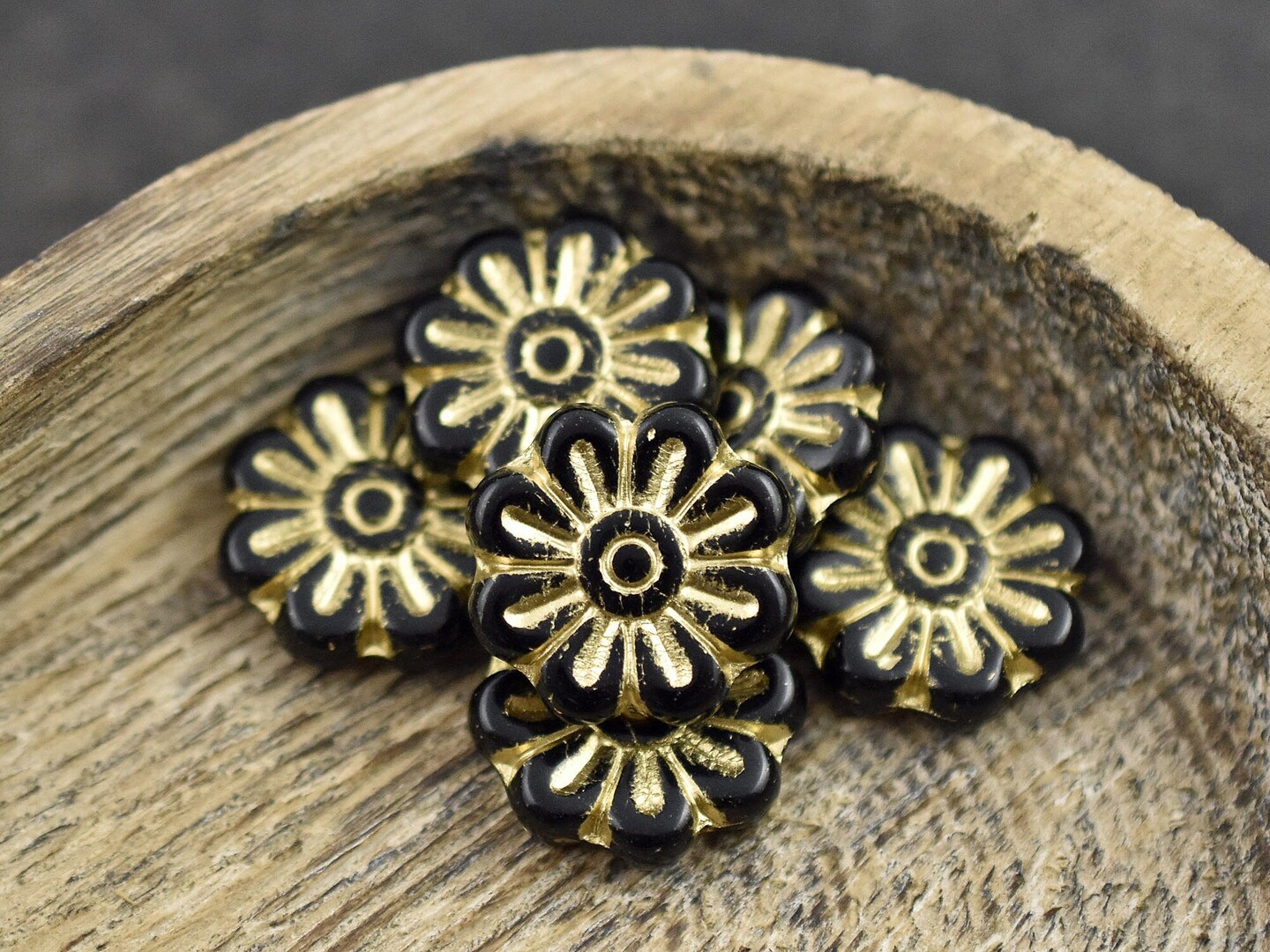 *6* 18mm Gold Washed Opaque Black Daisy Flower Beads