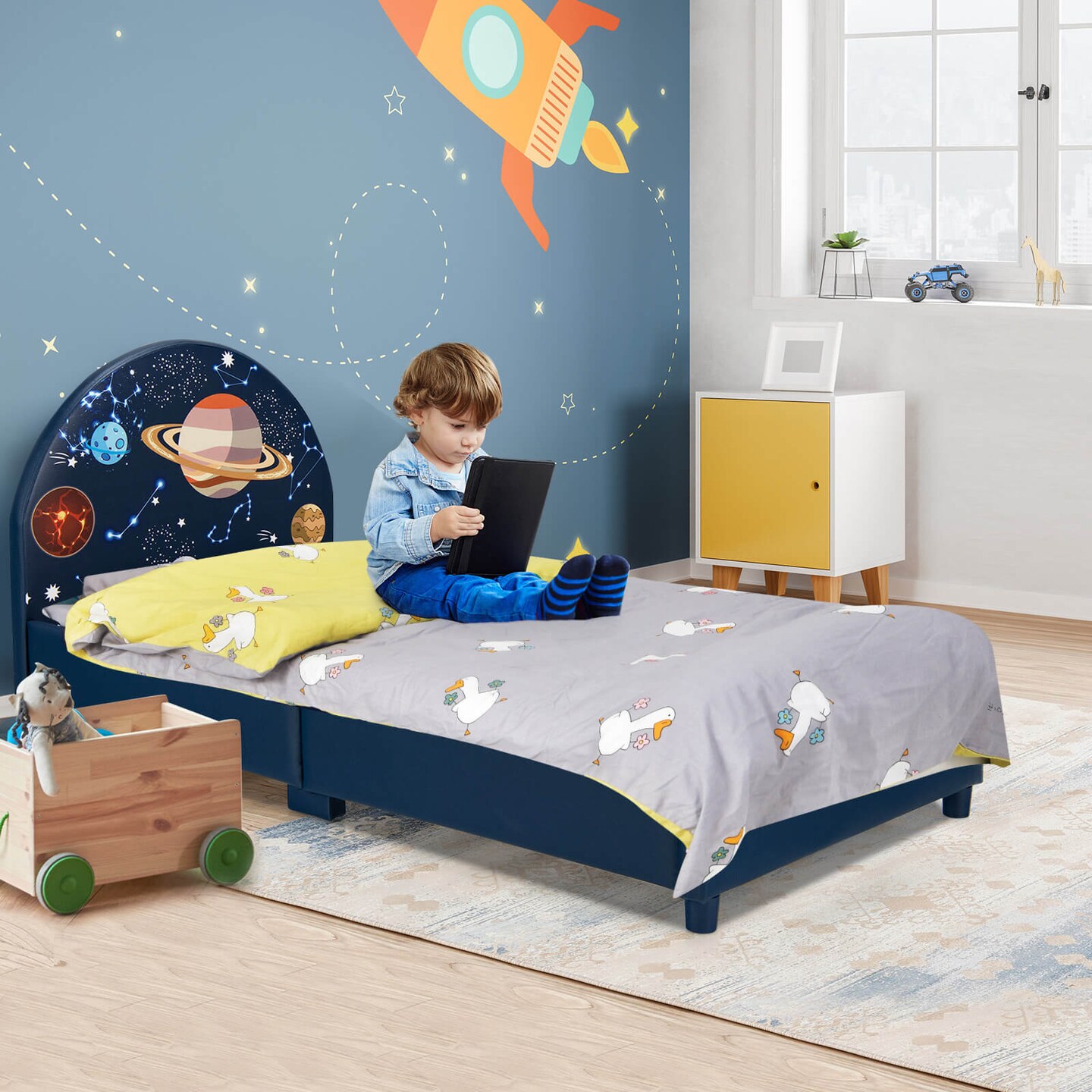 Children Twin Size Upholstered  Platform Single Bed