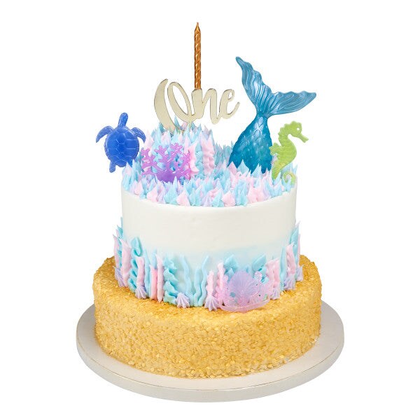 One Plastic Candle Holder, 1ct