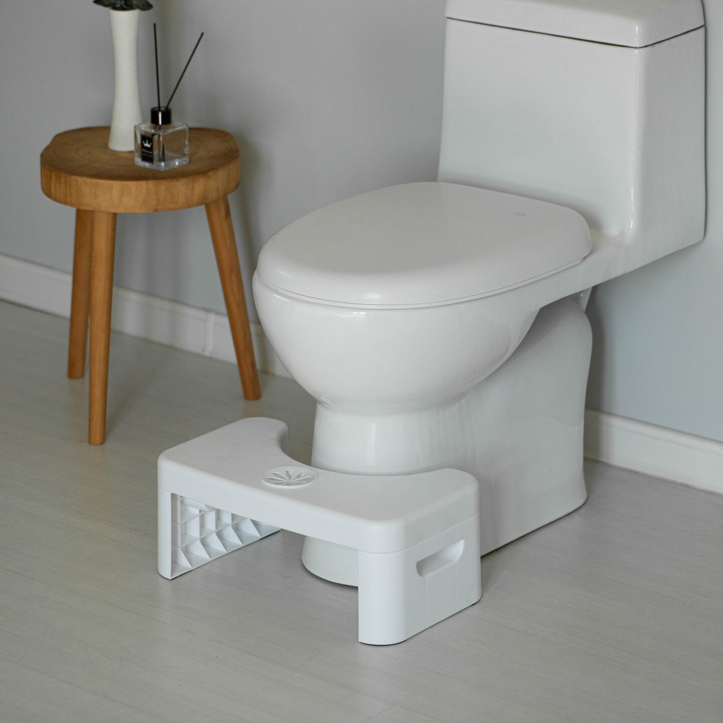 Portable Squatting Bathroom Potty Stool, White Poop Foot Stool, 6.25&#x201D; Toilet Assistance Foldable Step Stool with Freshener Space