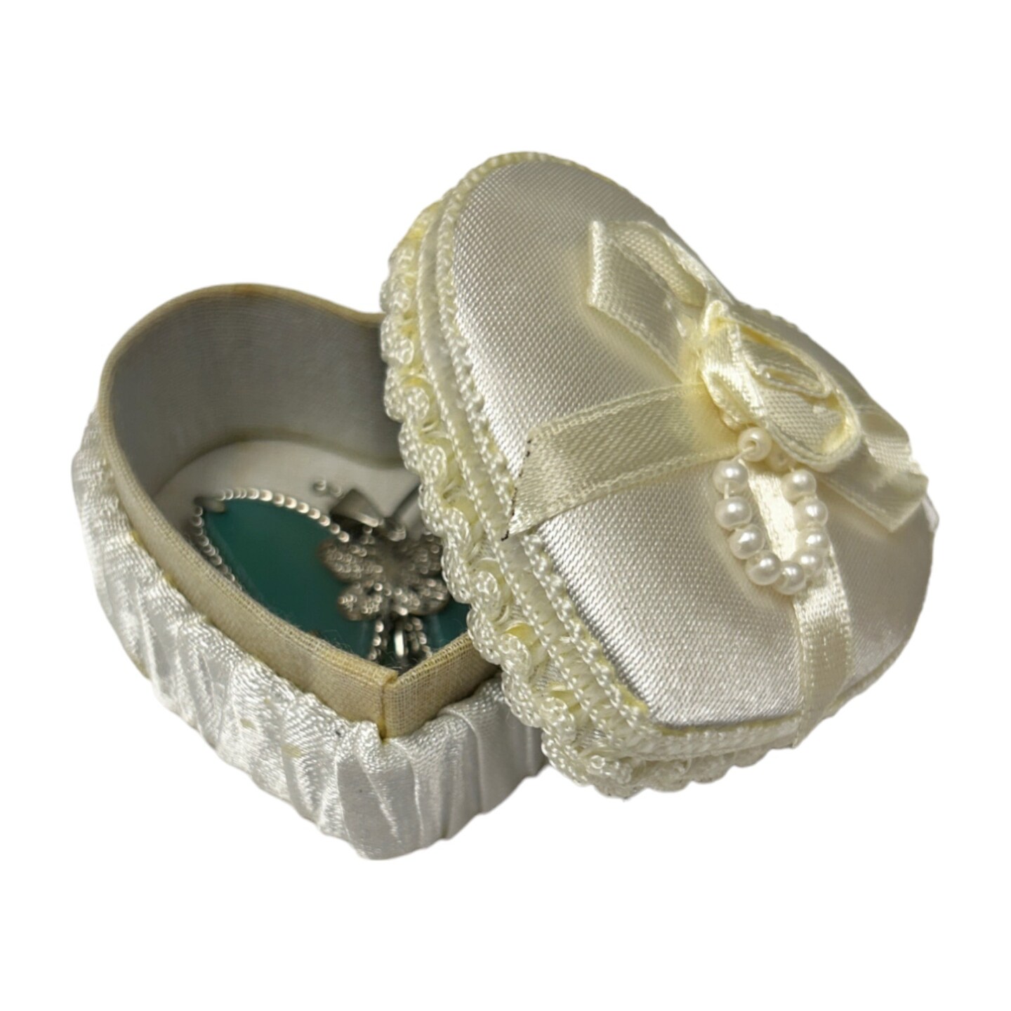 Value Pack of 3 Heart Box with Bow - White