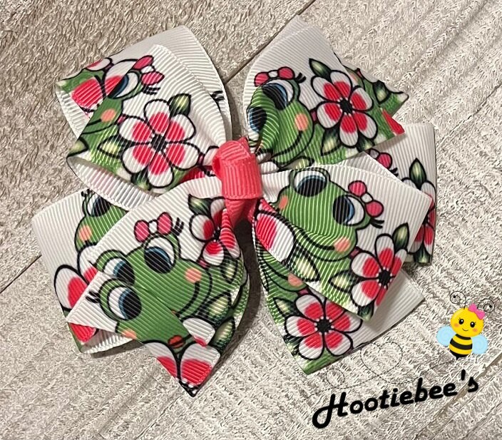 Frog Pinwheel Hair Bow product 2