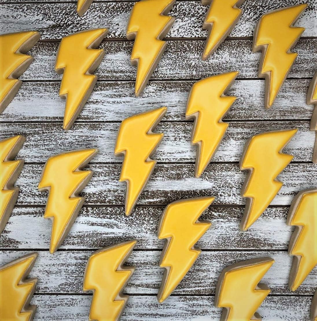 Ann Clark Lightning Bolt Cookie Cutter, 4.25&#x22;