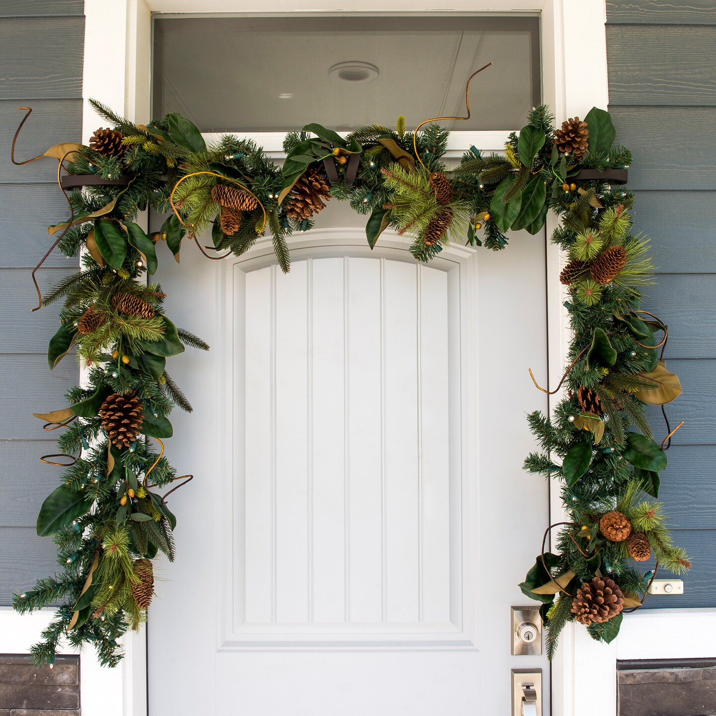 9 ft. Artificial Garland with Lights - Magnolia Leaf