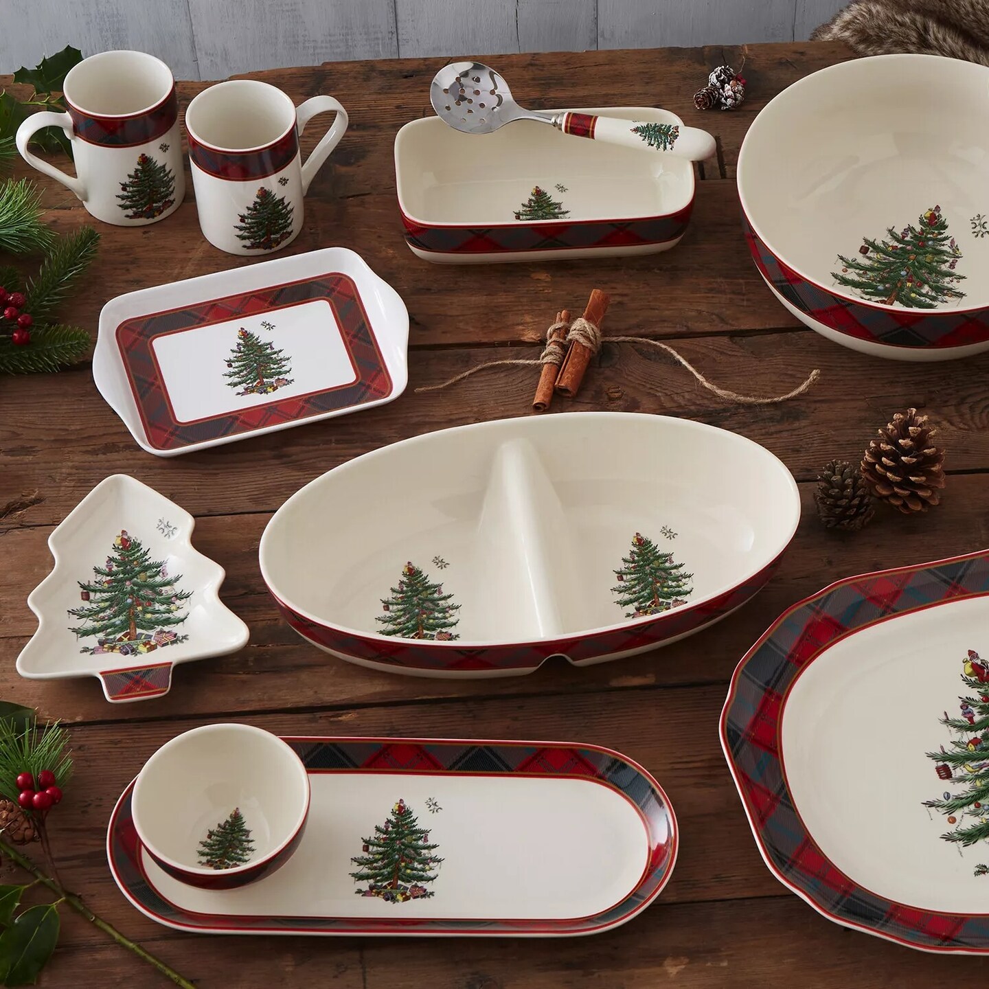 Spode Christmas Tree 8&#x22; x 4.25&#x22; Tartan Rectangle Server with Slotted Spoon