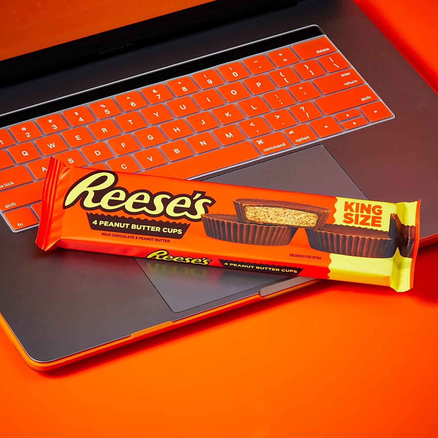 REESE&#x27;S Milk Chocolate Peanut Butter King Size Cups Candy, Bulk, 2.8 oz (Case of 24)