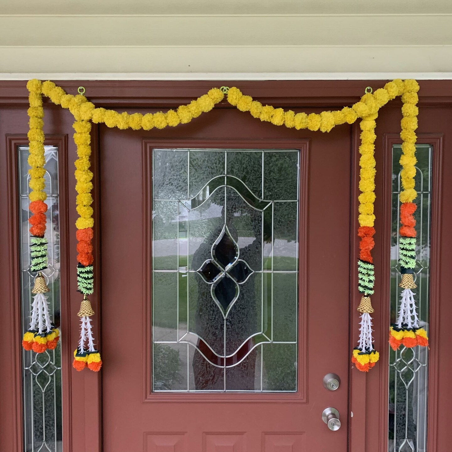 2 Strings Artificial Marigold Flowers Garland for Home, Party Door Hanging Diwali Decorations Day of the Dead Dia De Los Muertos Ofrenda Halloween Marygold Traditional Indian Theme Decor