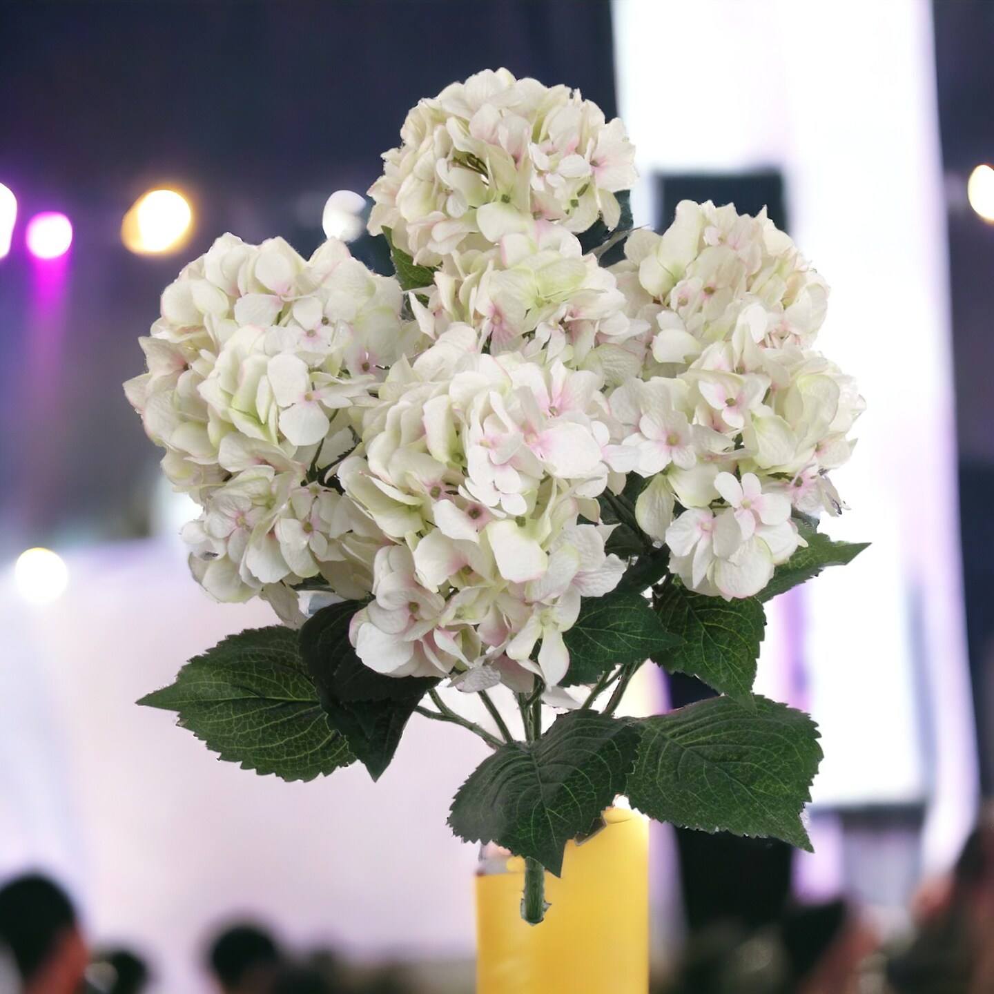 20" Hydrangea Bush - 7 Silk Flowers with Lifelike Leaves, Artificial Greenery, Perfect for Home, Office & Wedding Décor - Spring & Year-Round Accent, Floral Home by Artificial Flowers