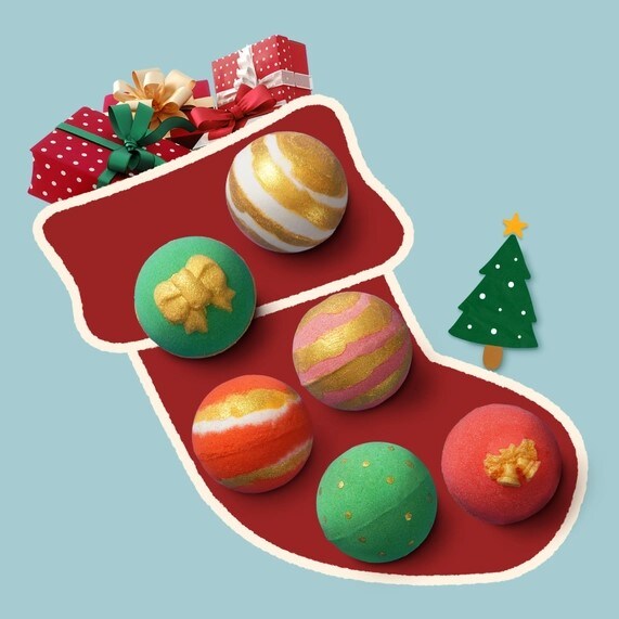 Daisy Encens Santa's Back In Town Kids Surprise Bath Balms Gift Set